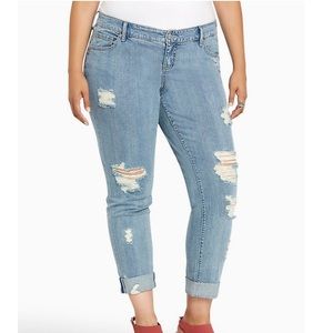 Torrid Boyfriend Light Rip Destruction Jeans Sz 12